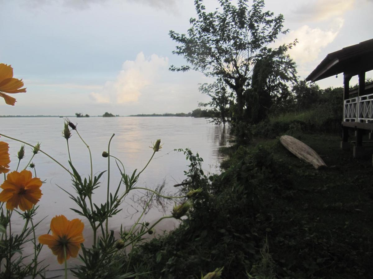Don Som Riverside Guesthouse Bagian luar foto