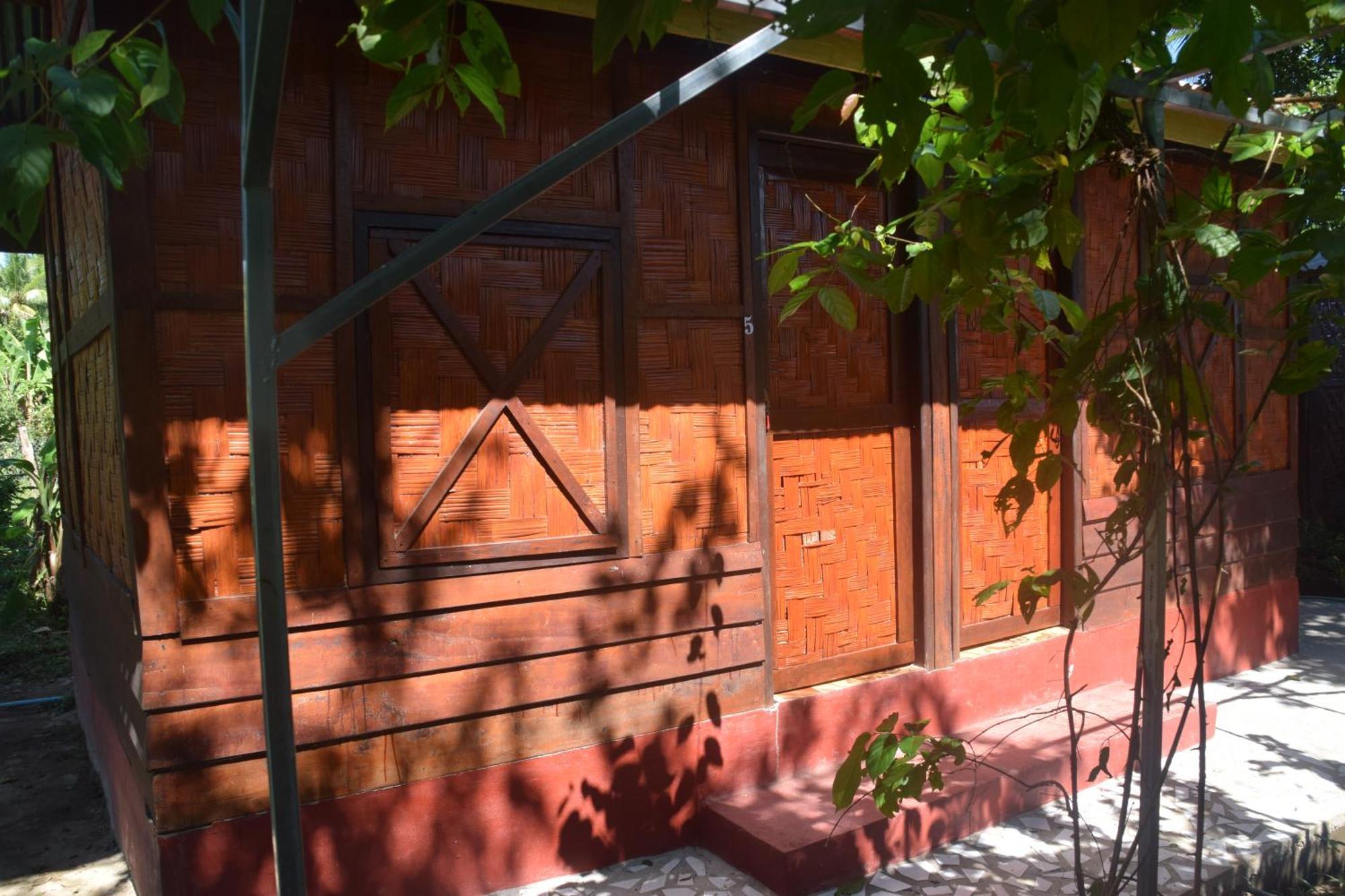 Don Som Riverside Guesthouse Bagian luar foto
