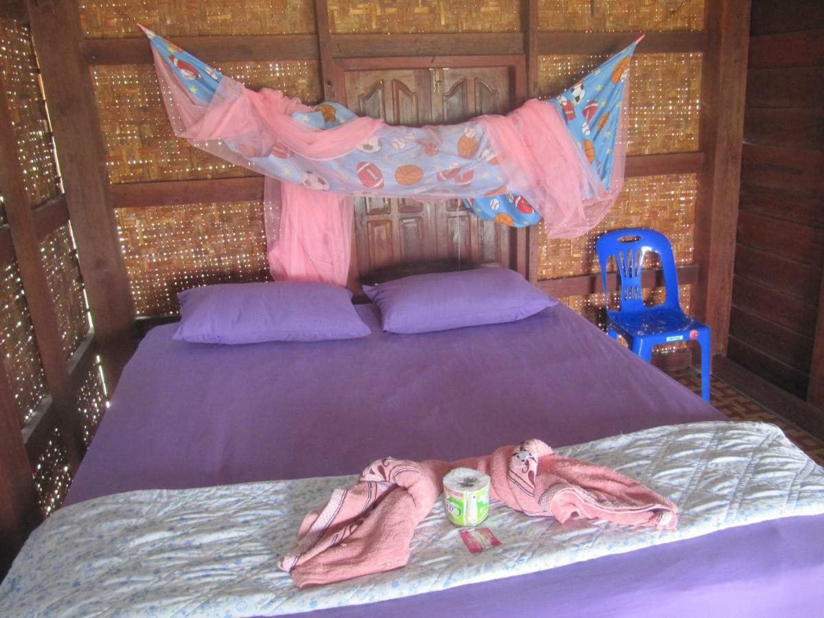 Don Som Riverside Guesthouse Bagian luar foto