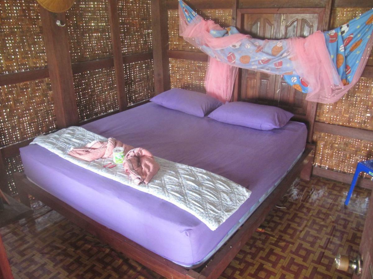 Don Som Riverside Guesthouse Bagian luar foto